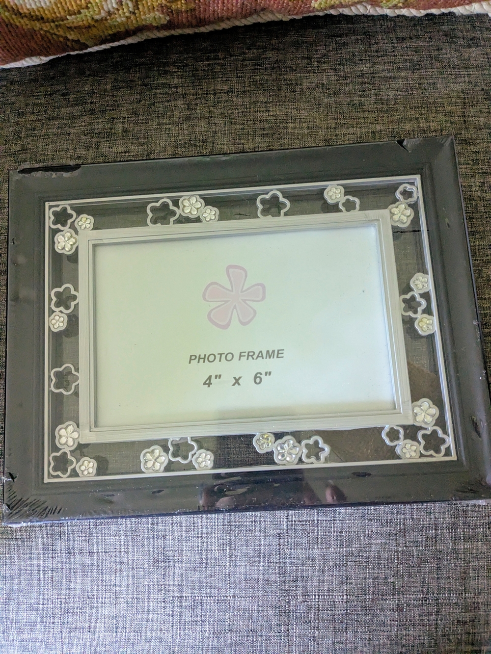 New Black Floral Accent 4x6 Photo Frame -